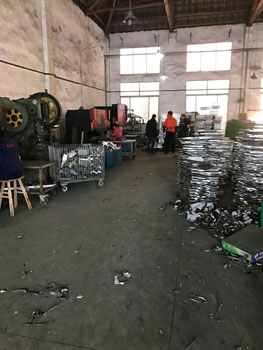 鐵垃圾桶果皮箱生產線