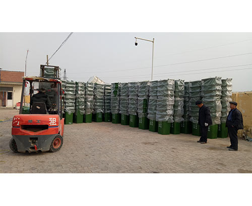 垃圾桶在濟南市鄉鎮環衛處