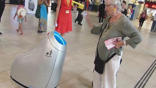 智能垃圾桶，招手它就過來了